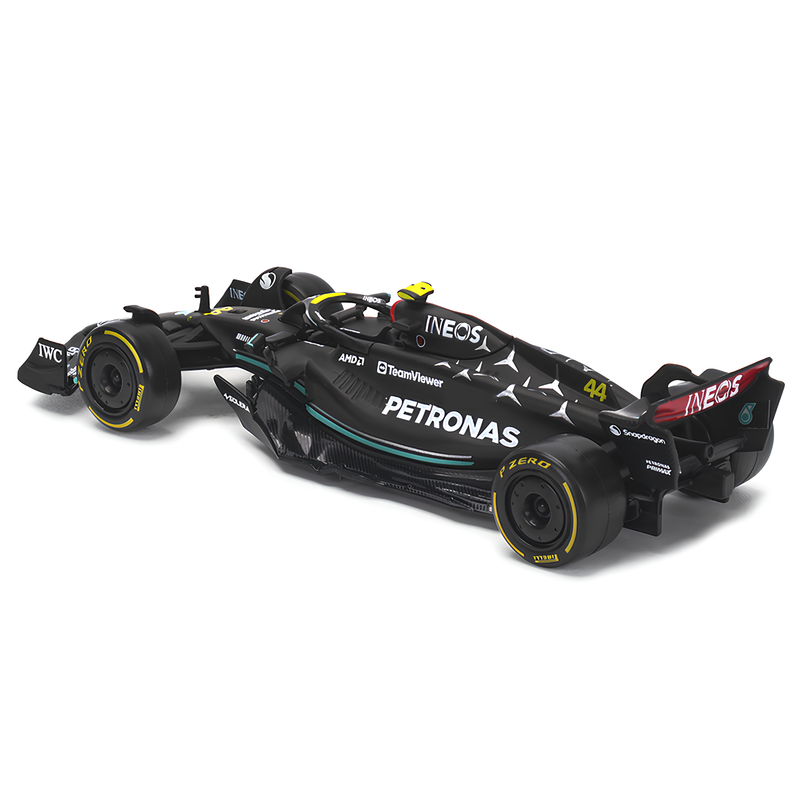 Miniatura Fórmula 1 Mercedes-AMG F1 W14 1:24 + Piloto Lewis Hamilton