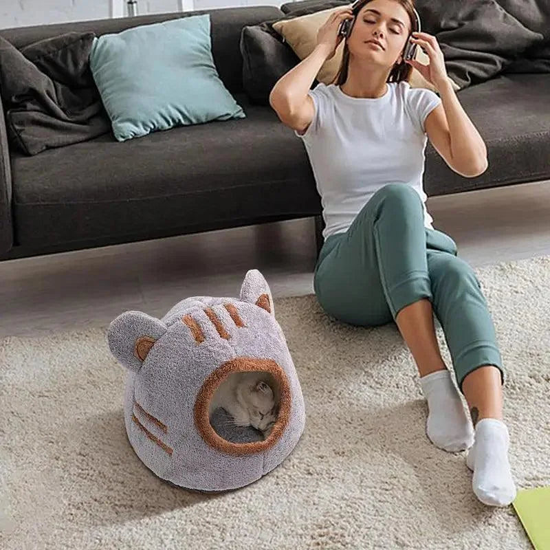 Cama de Inverno em Pelúcia Aconchegante para Gatos